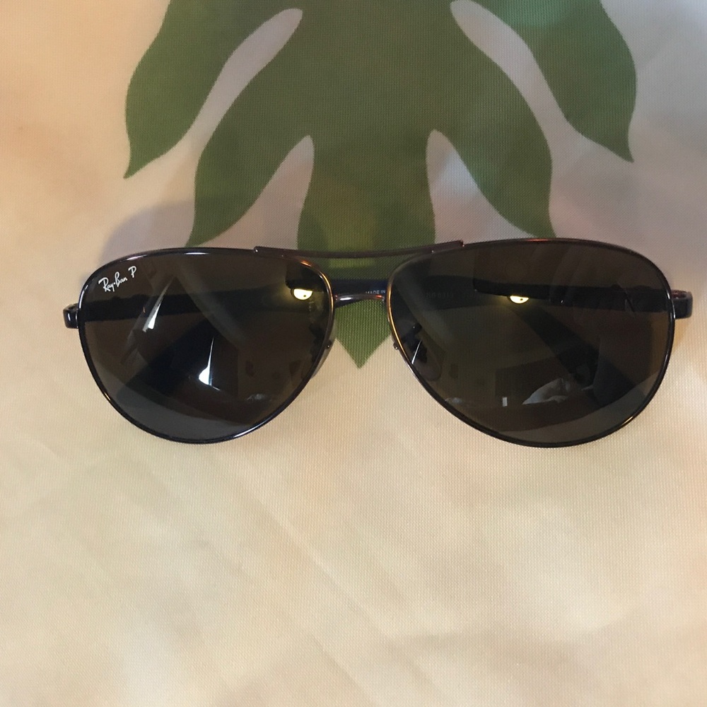 RAY-BAN AVIATOR SUNGLASSES!